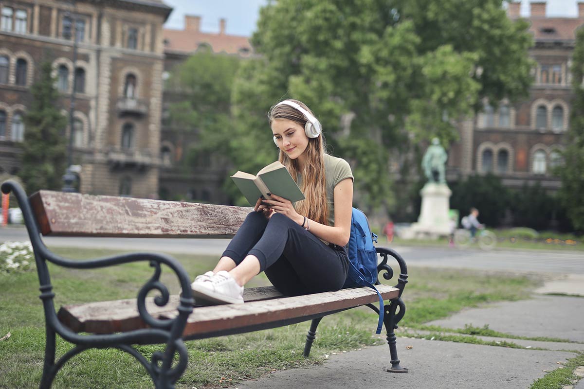 You are currently viewing Headphones